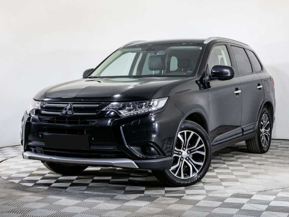Mitsubishi Outlander с пробегом — 2016 год. Фото: #0