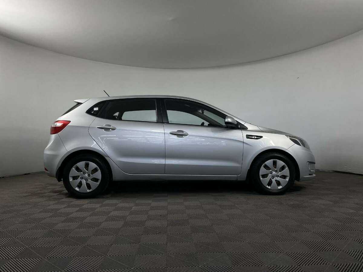 Kia Rio с пробегом — 2013 год. Фото: #3