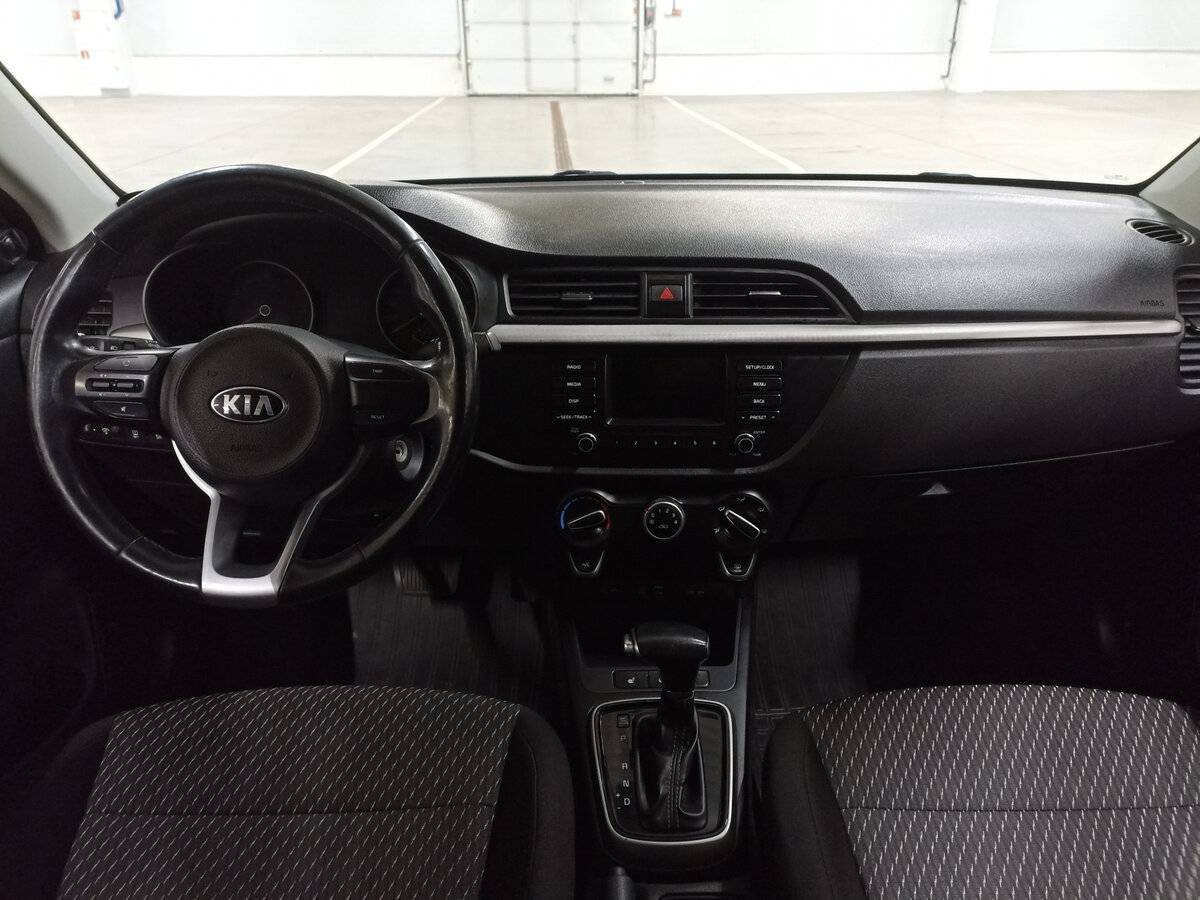 Kia Rio с пробегом — 2018 год. Фото: #13
