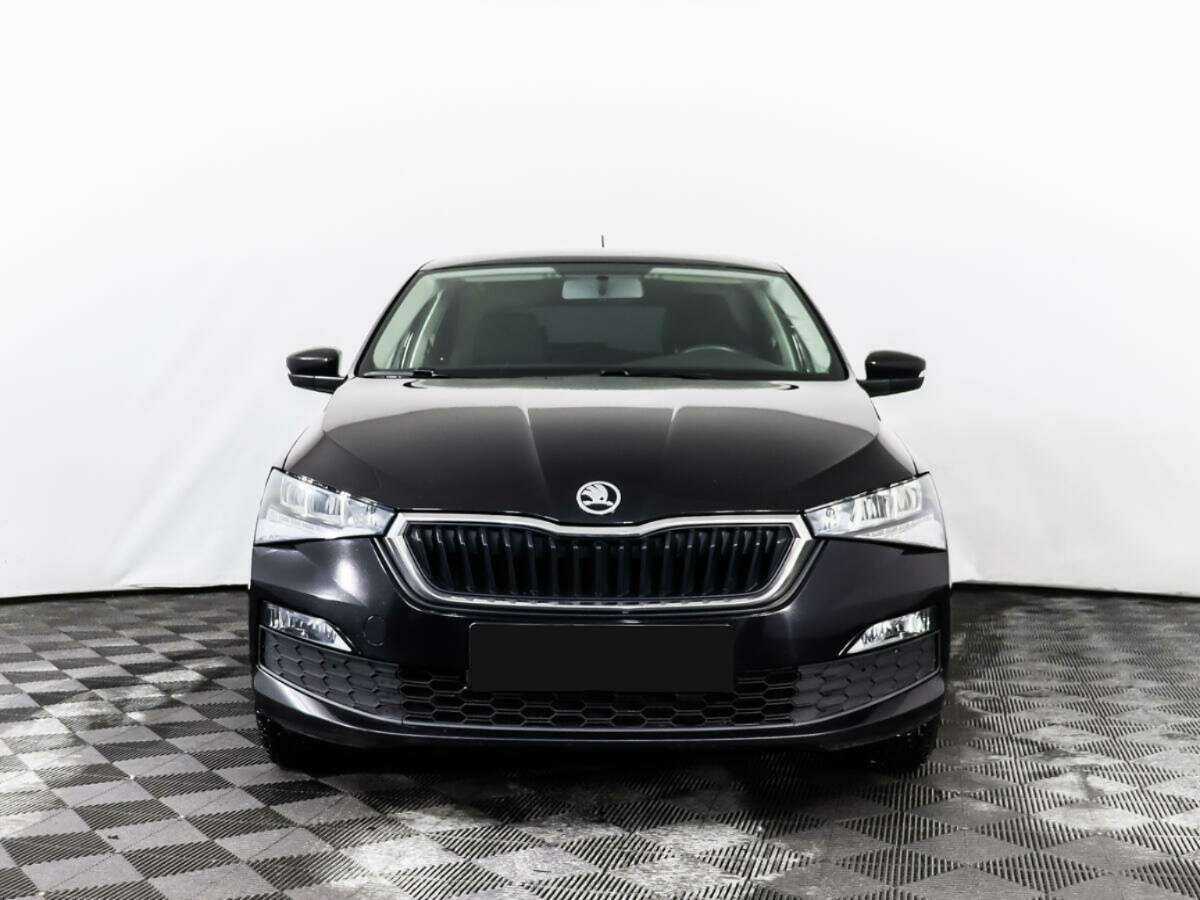 Skoda Rapid с пробегом — 2021 год. Фото: #1