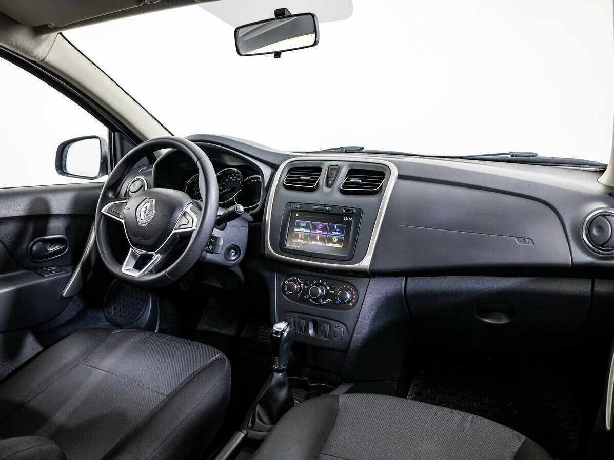 Renault Logan с пробегом — 2019 год. Фото: #8