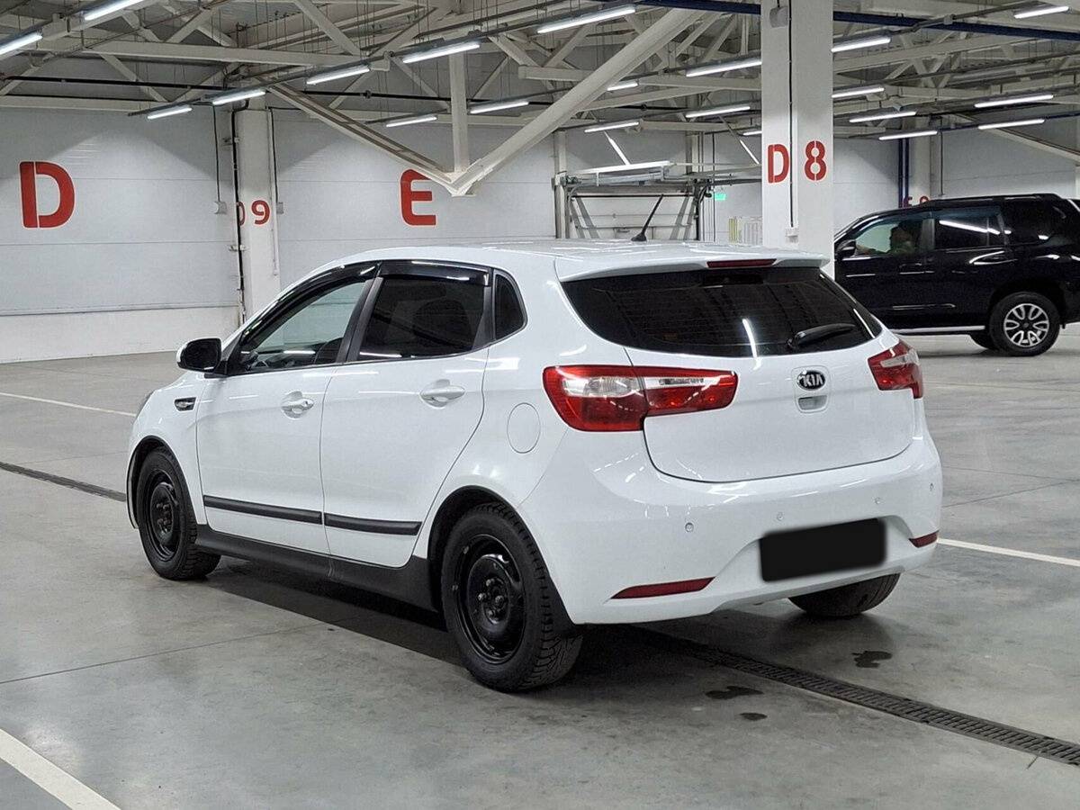Kia Rio с пробегом — 2014 год. Фото: #6