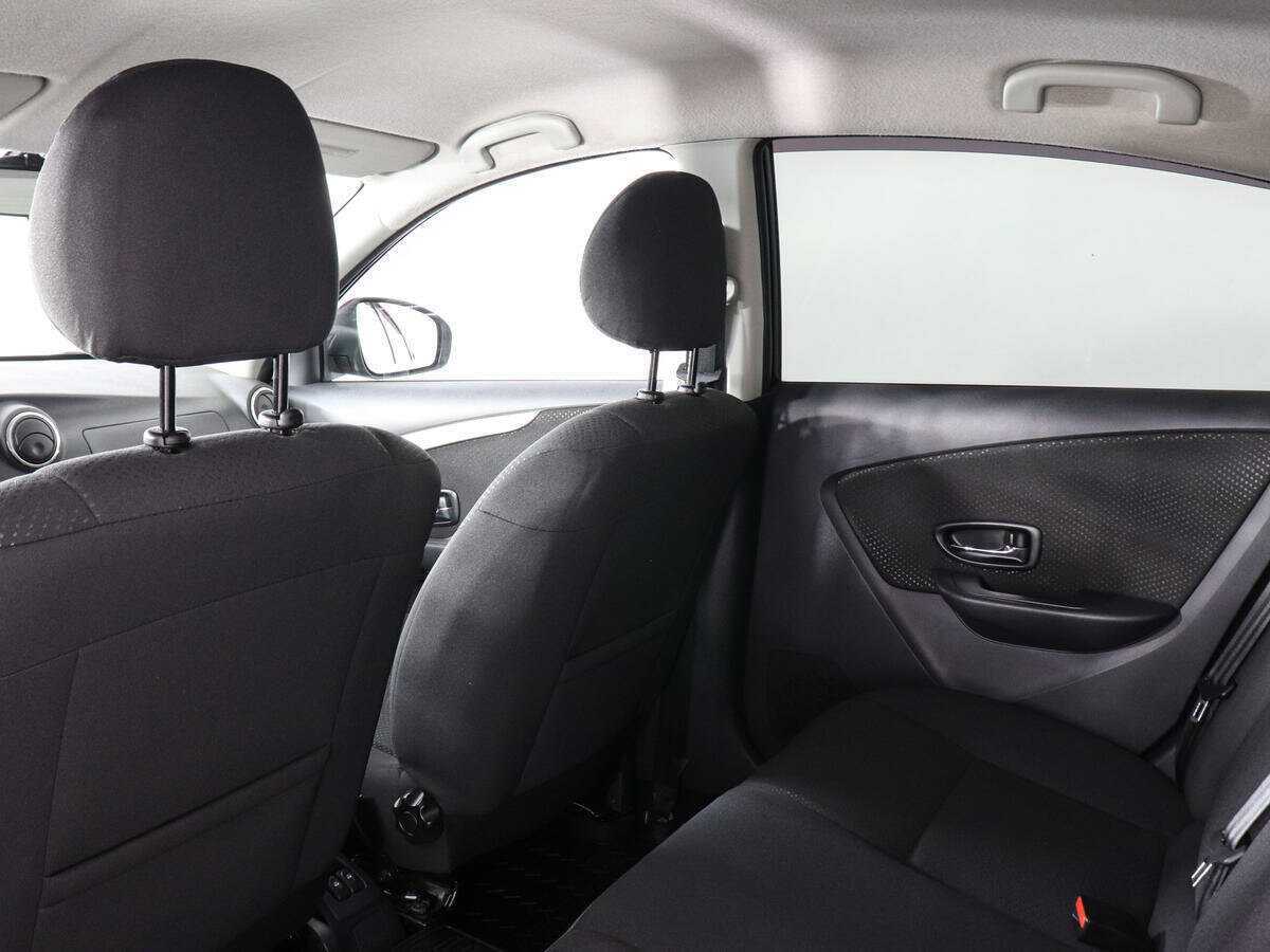Nissan Almera с пробегом — 2014 год. Фото: #11