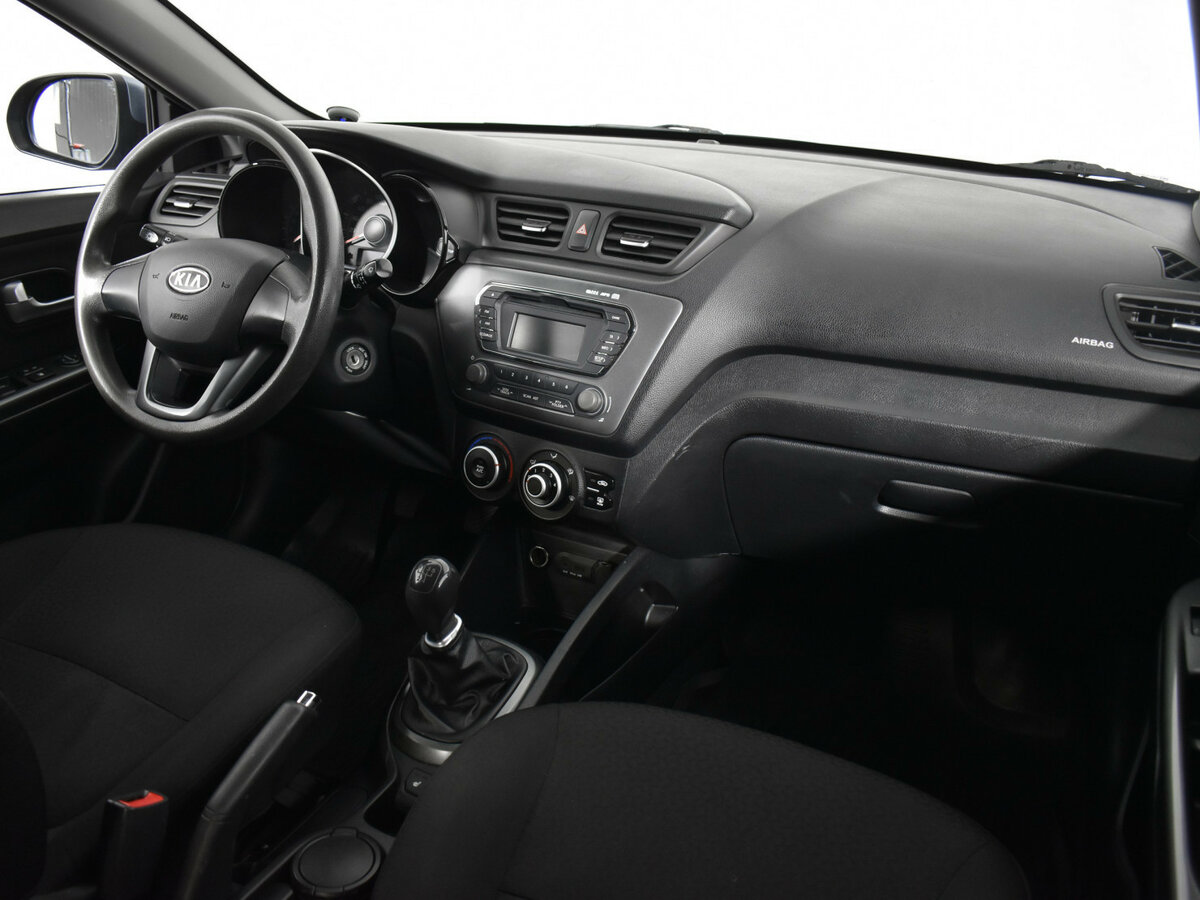 Kia Rio с пробегом — 2012 год. Фото: #9