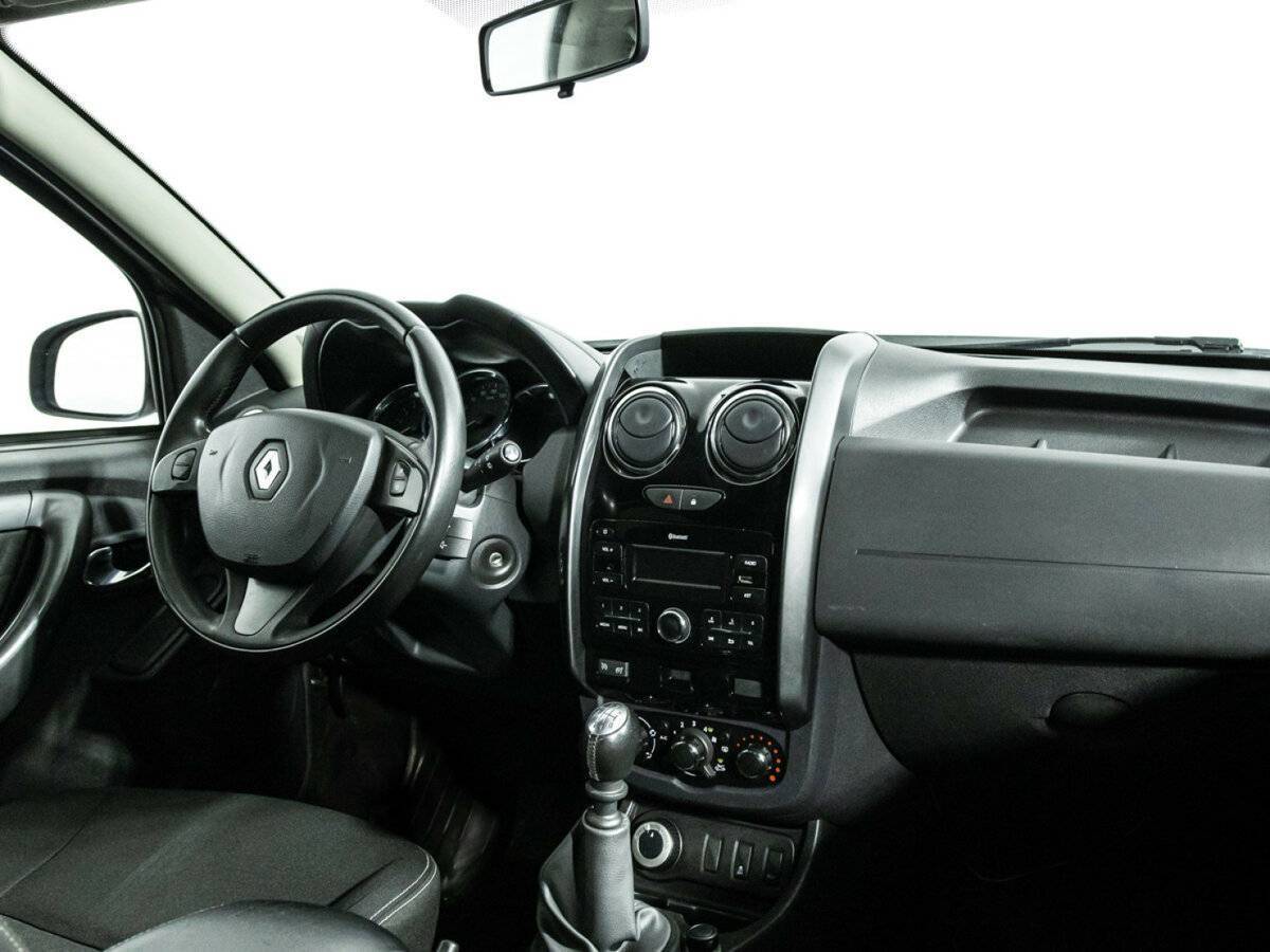 Renault Duster с пробегом — 2017 год. Фото: #8