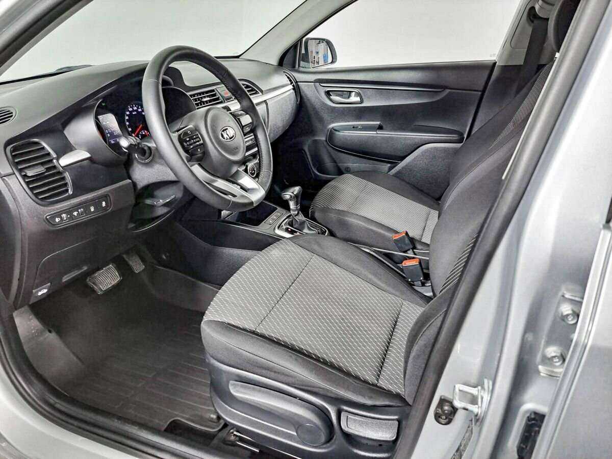 Kia Rio с пробегом — 2017 год. Фото: #13