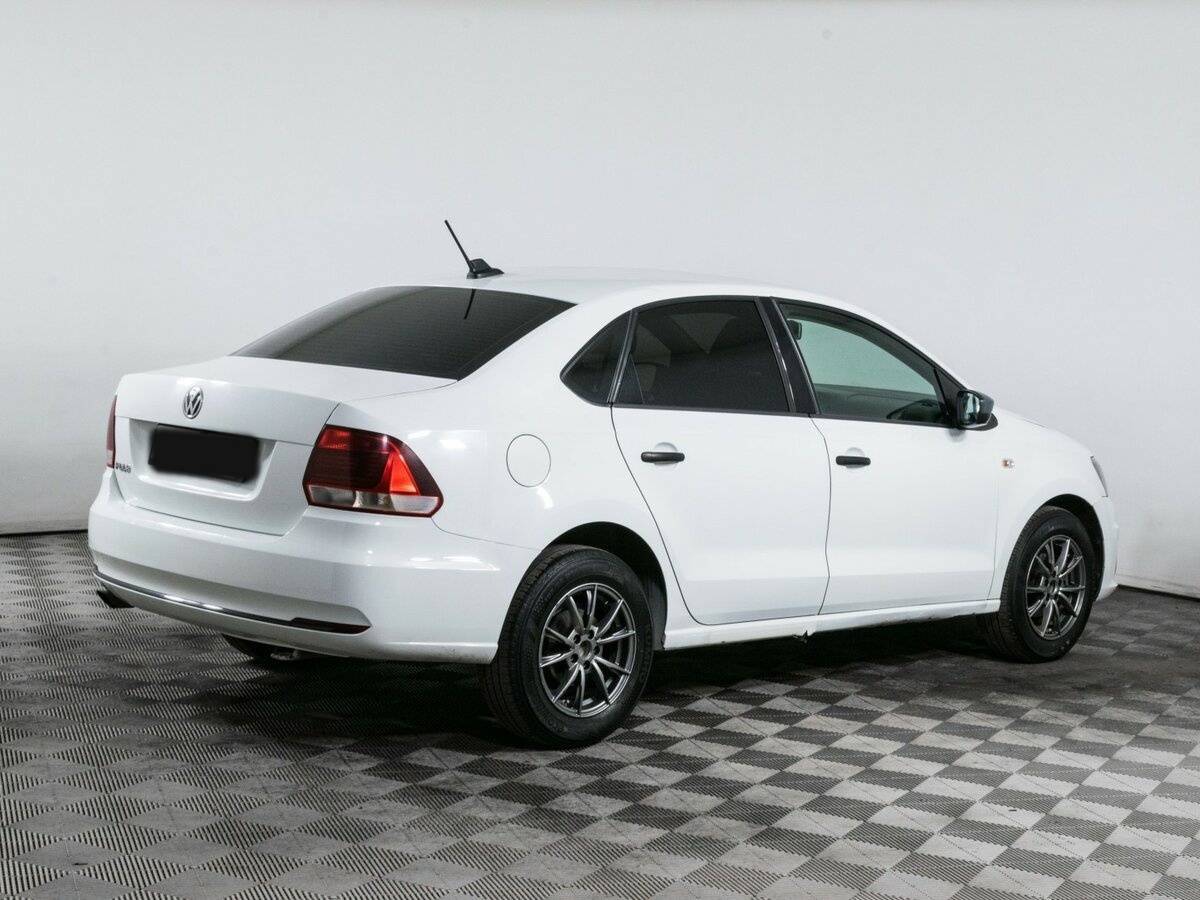 Volkswagen Polo с пробегом — 2018 год. Фото: #3
