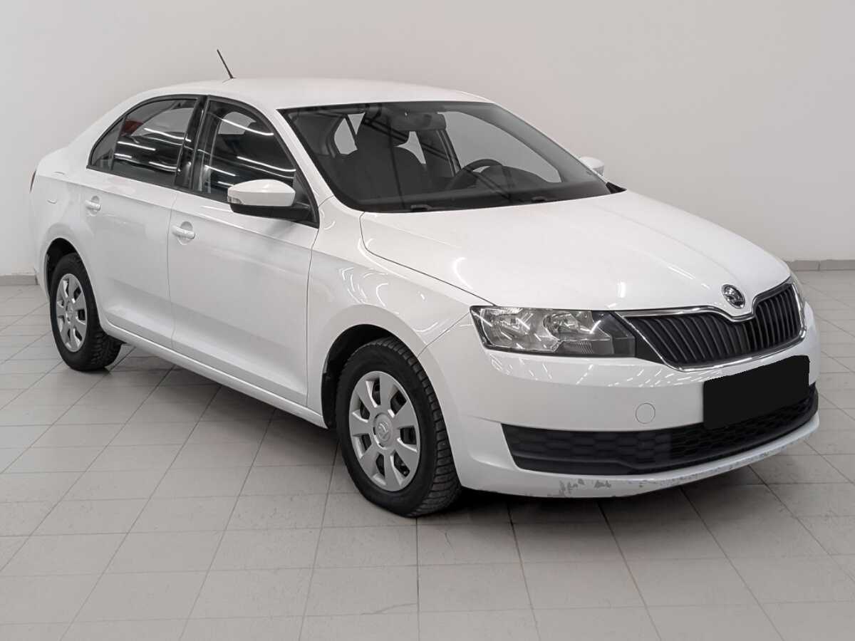 Skoda Rapid с пробегом — 2017 год. Фото: #2