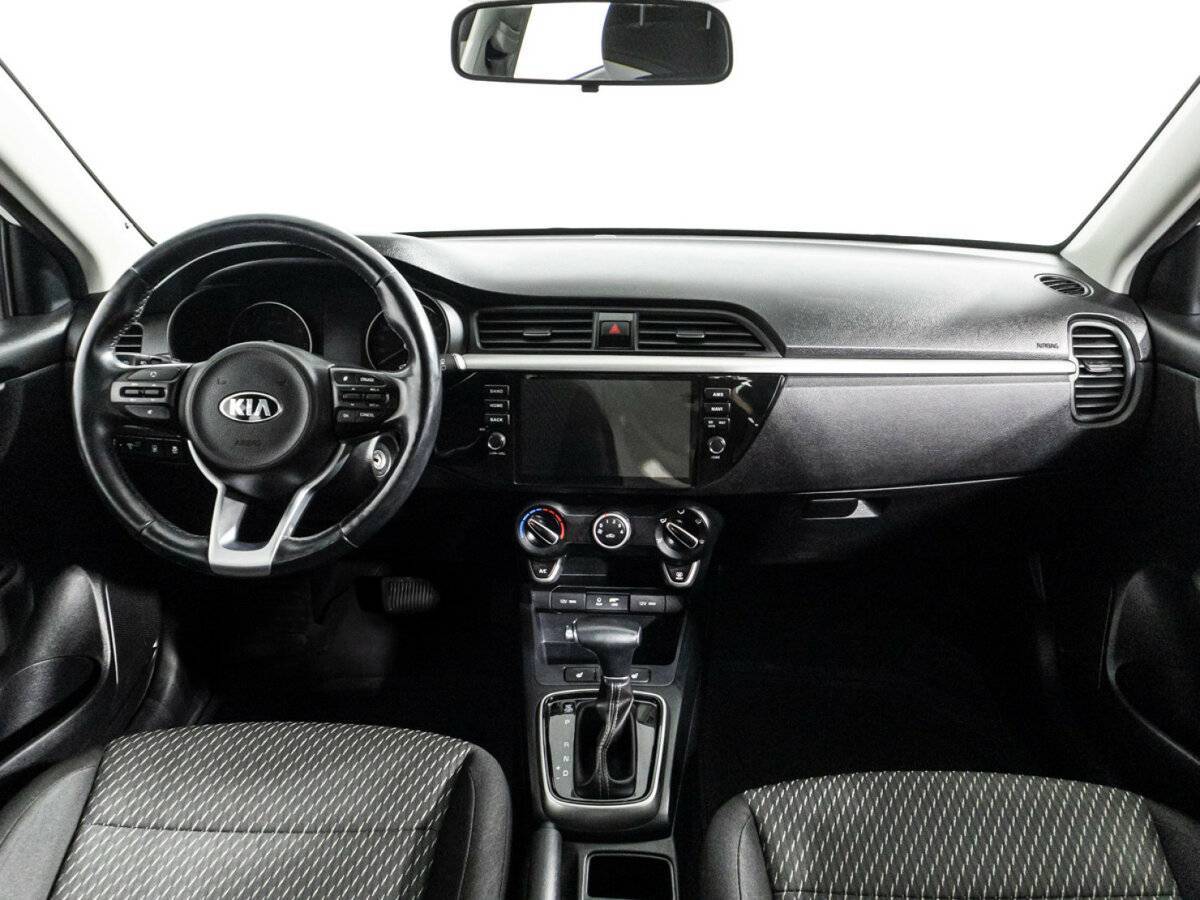 Kia Rio с пробегом — 2018 год. Фото: #12