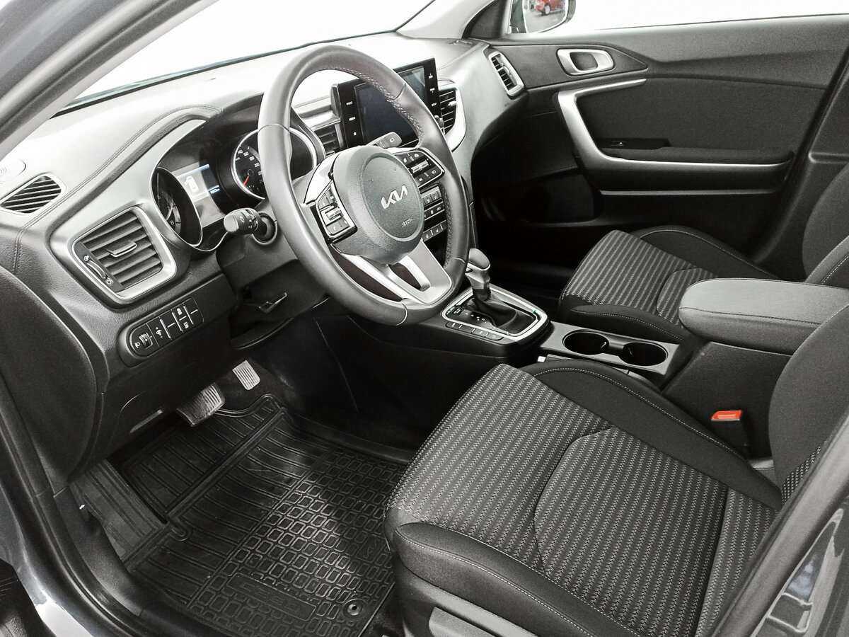 Kia Ceed с пробегом — 2022 год. Фото: #13