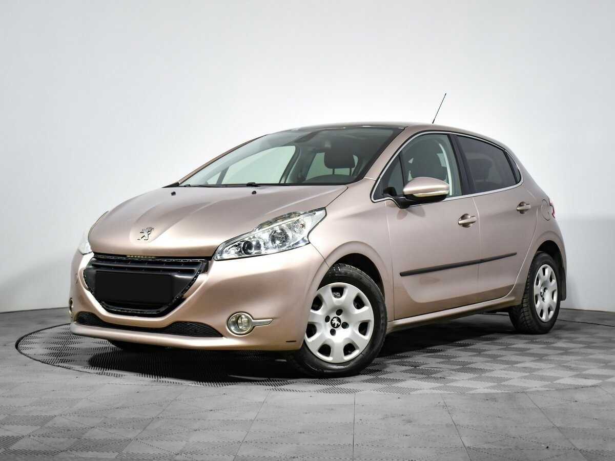 Peugeot 208 с пробегом — 2014 год. Посмотреть фото