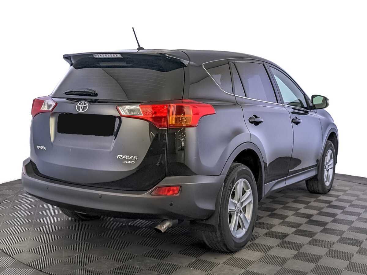 Toyota RAV4 с пробегом — 2013 год. Фото: #4