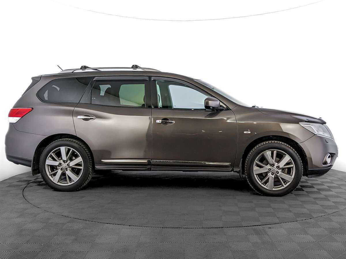 Nissan Pathfinder с пробегом — 2016 год. Фото: #3
