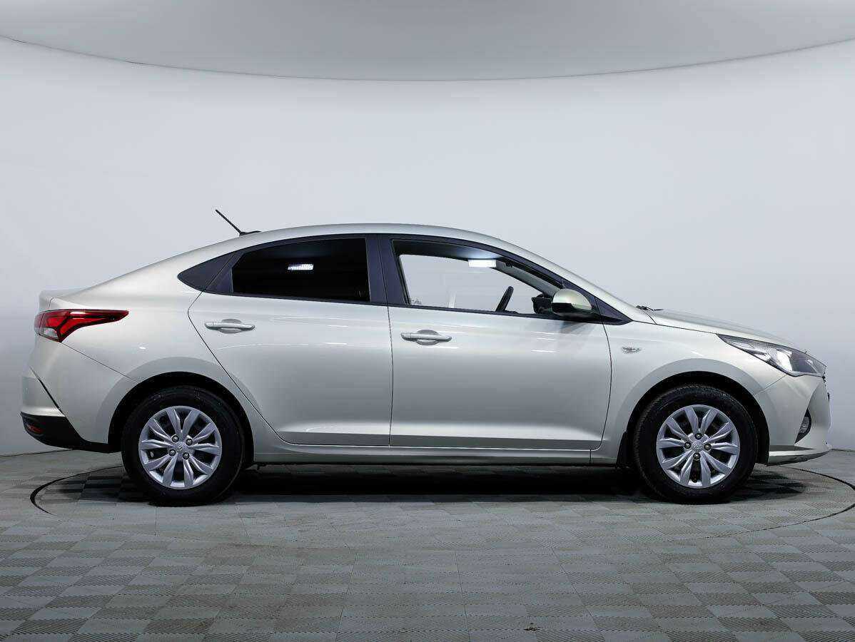Hyundai Solaris с пробегом — 2020 год. Фото: #2