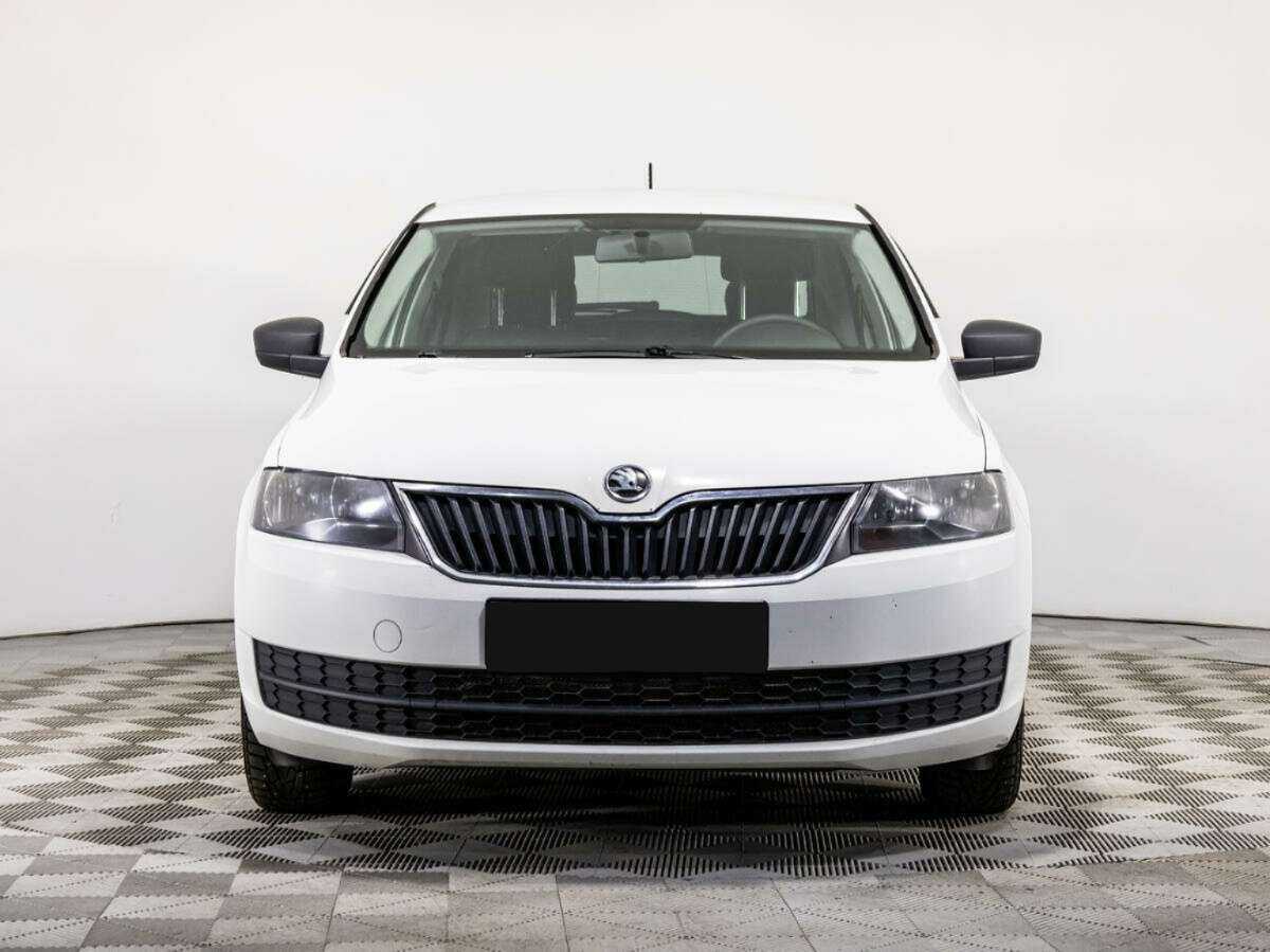 Skoda Rapid с пробегом — 2016 год. Фото: #1