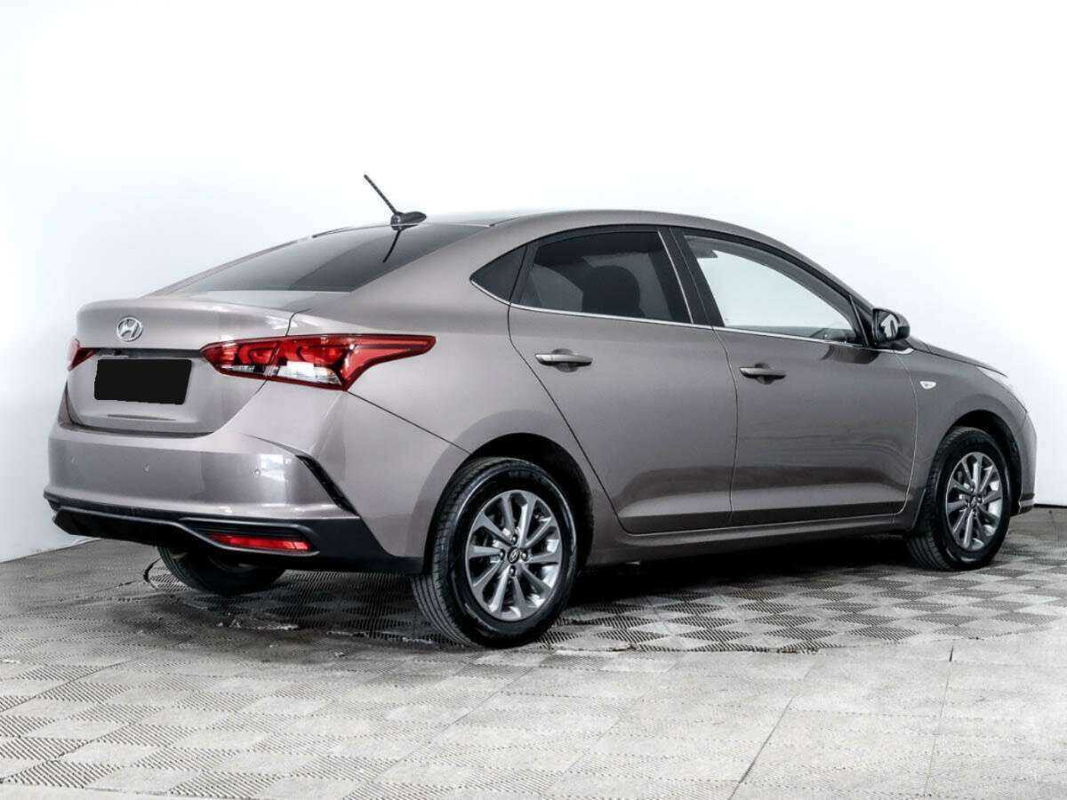 Hyundai Solaris с пробегом — 2022 год. Фото: #2