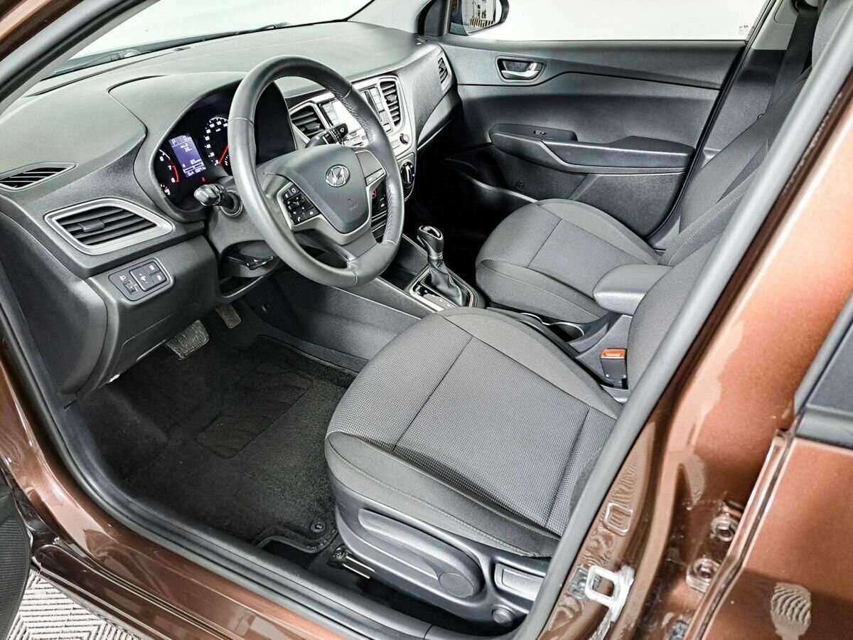 Hyundai Solaris с пробегом — 2021 год. Фото: #13