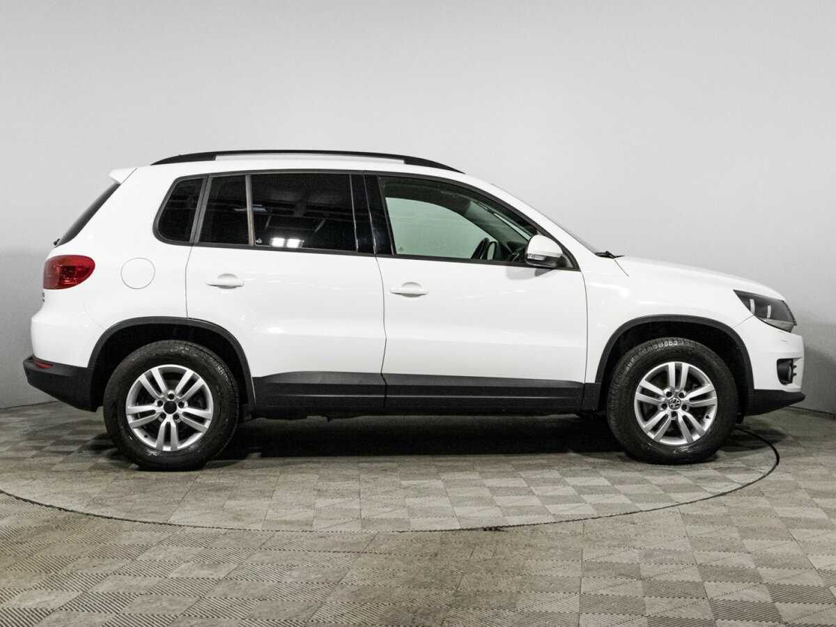 Volkswagen Tiguan с пробегом — 2015 год. Фото: #3