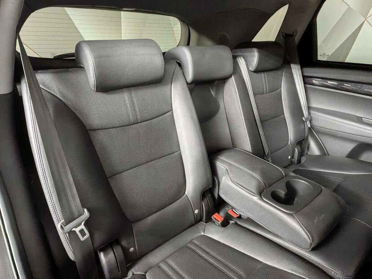 Kia Sorento с пробегом — 2014 год. Фото: #12