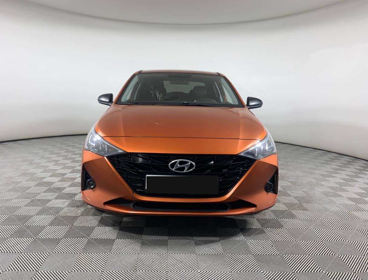 Hyundai Solaris с пробегом — 2022 год. Фото: #1