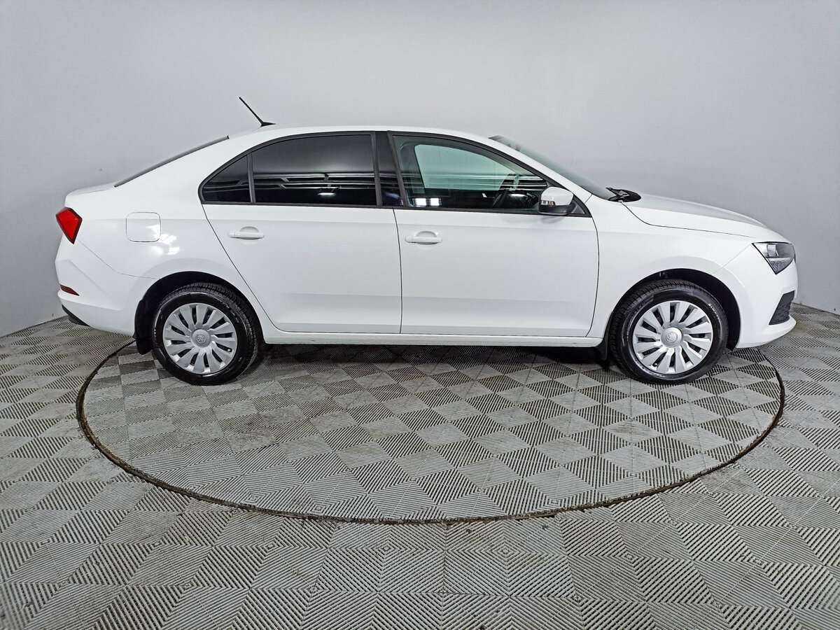Skoda Rapid с пробегом — 2020 год. Фото: #3