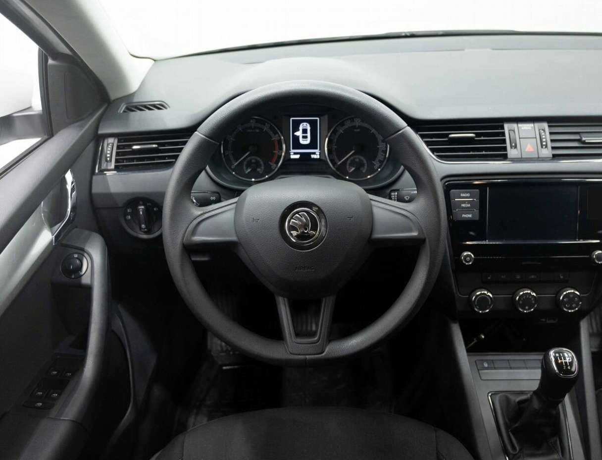 Skoda Octavia с пробегом — 2019 год. Фото: #13