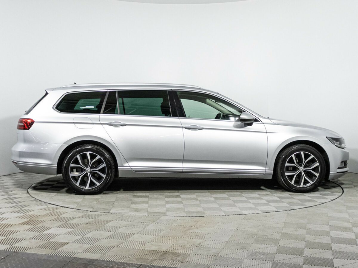 Volkswagen Passat с пробегом — 2017 год. Фото: #3