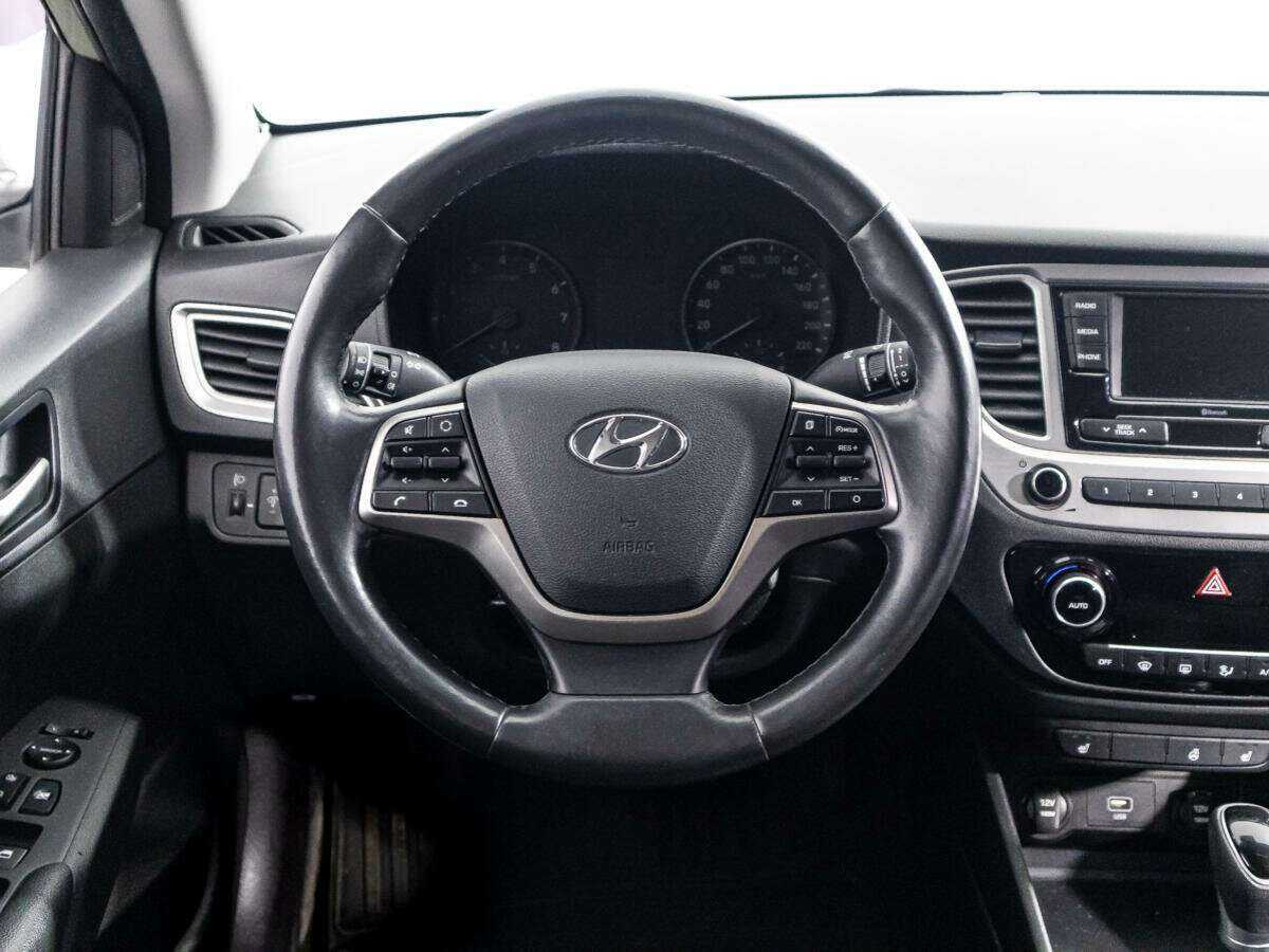 Hyundai Solaris с пробегом — 2019 год. Фото: #15