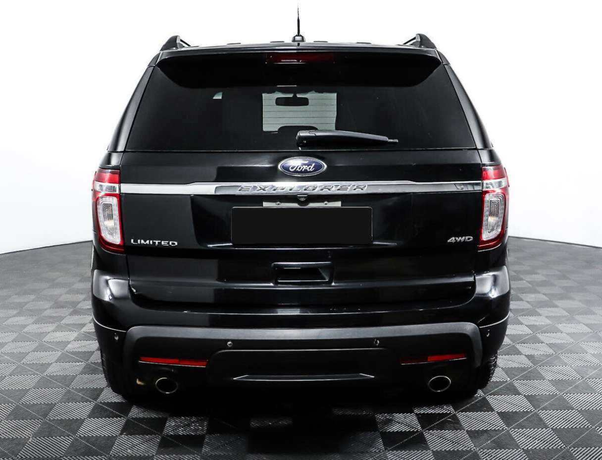 Ford Explorer с пробегом — 2014 год. Фото: #5