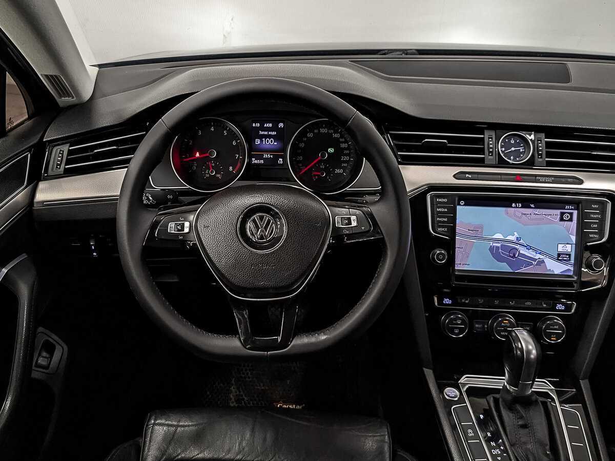 Volkswagen Passat с пробегом — 2015 год. Фото: #21