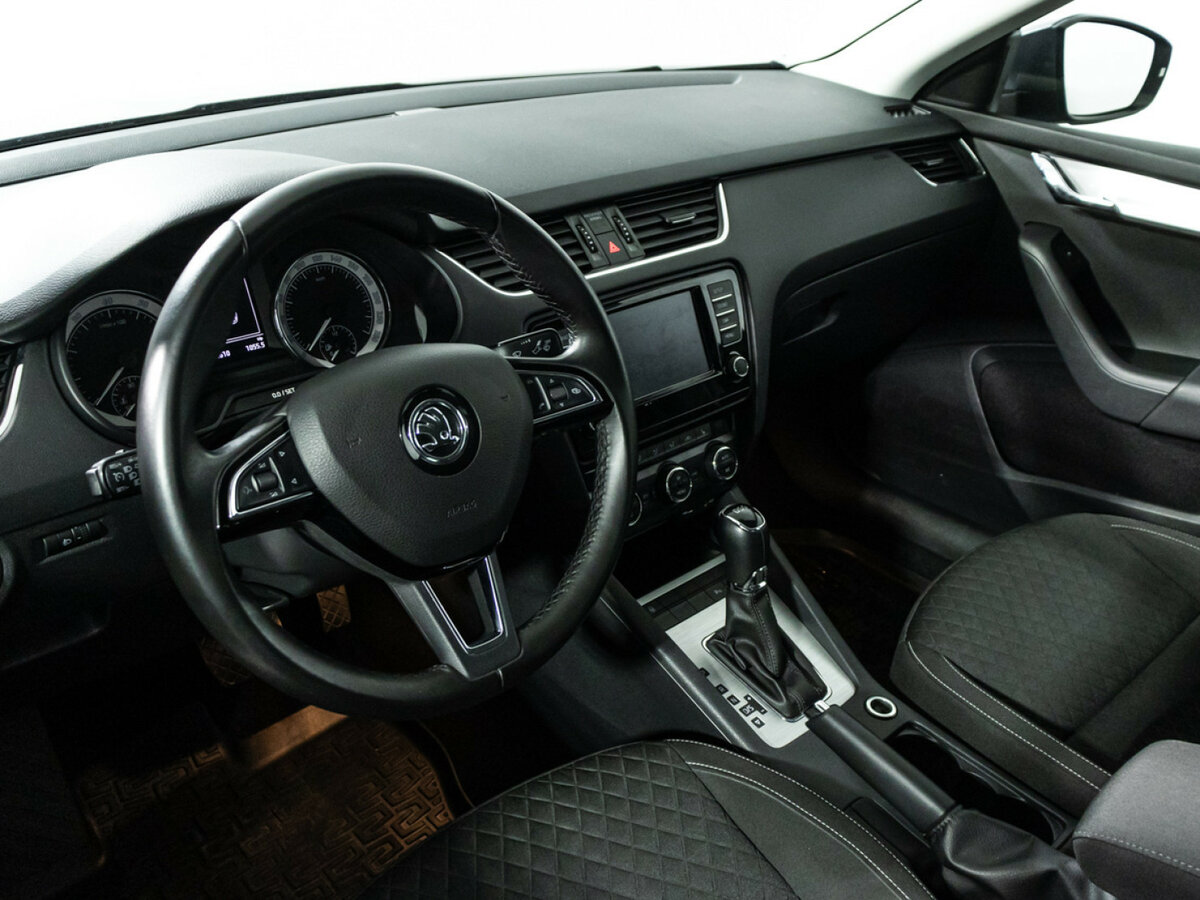 Skoda Octavia с пробегом — 2016 год. Фото: #10