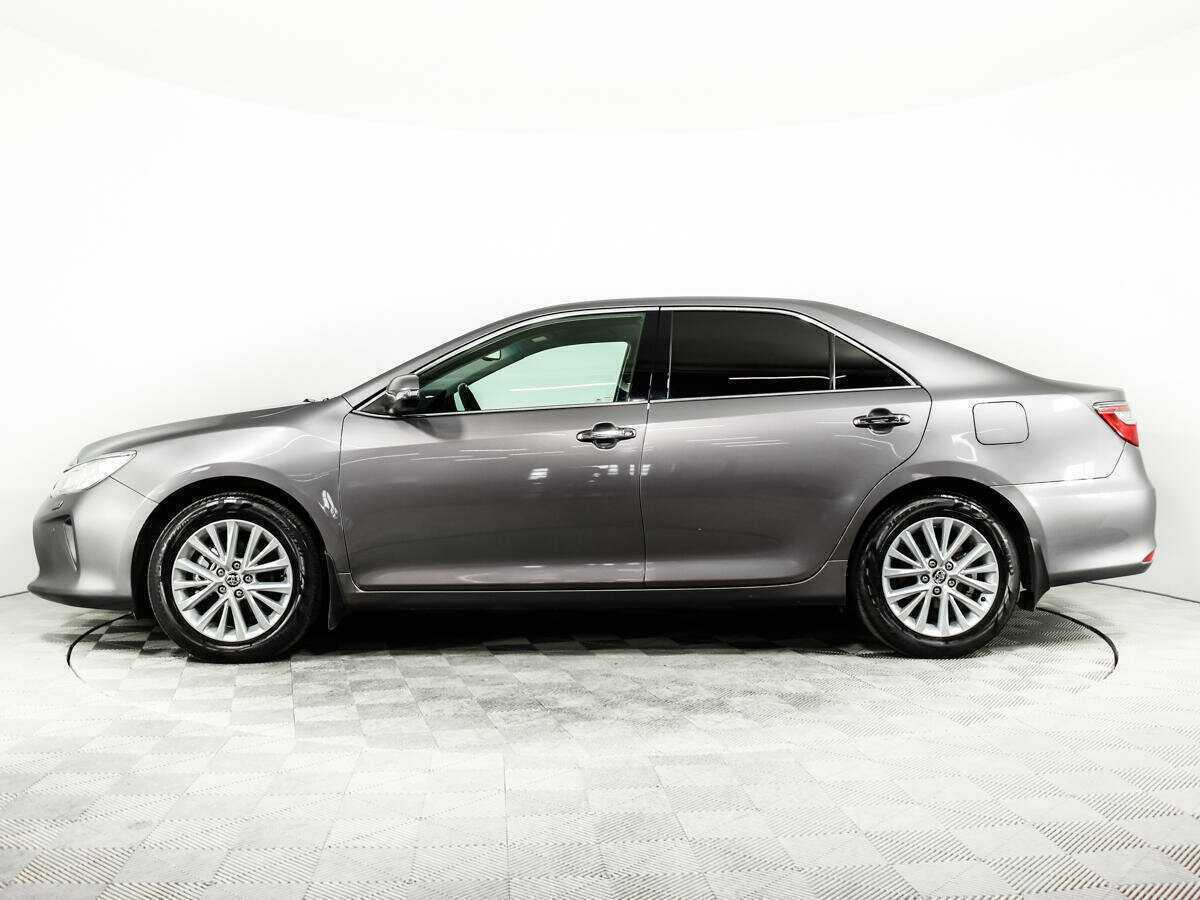 Toyota Camry с пробегом — 2016 год. Фото: #7