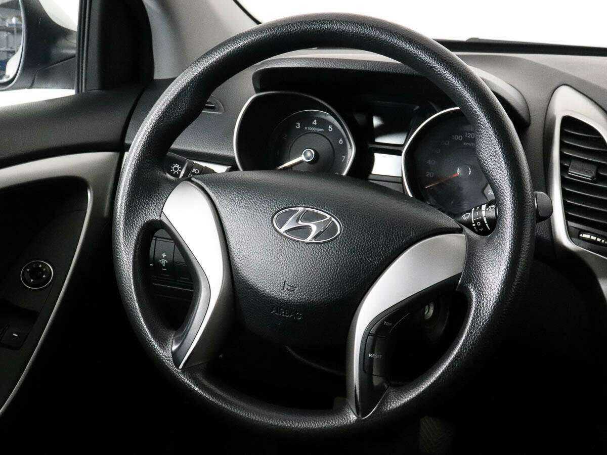 Hyundai i30 с пробегом — 2014 год. Фото: #12