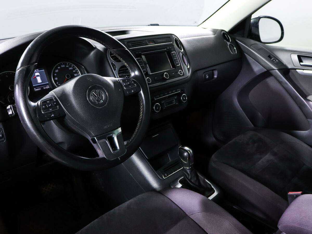 Volkswagen Tiguan с пробегом — 2012 год. Фото: #10