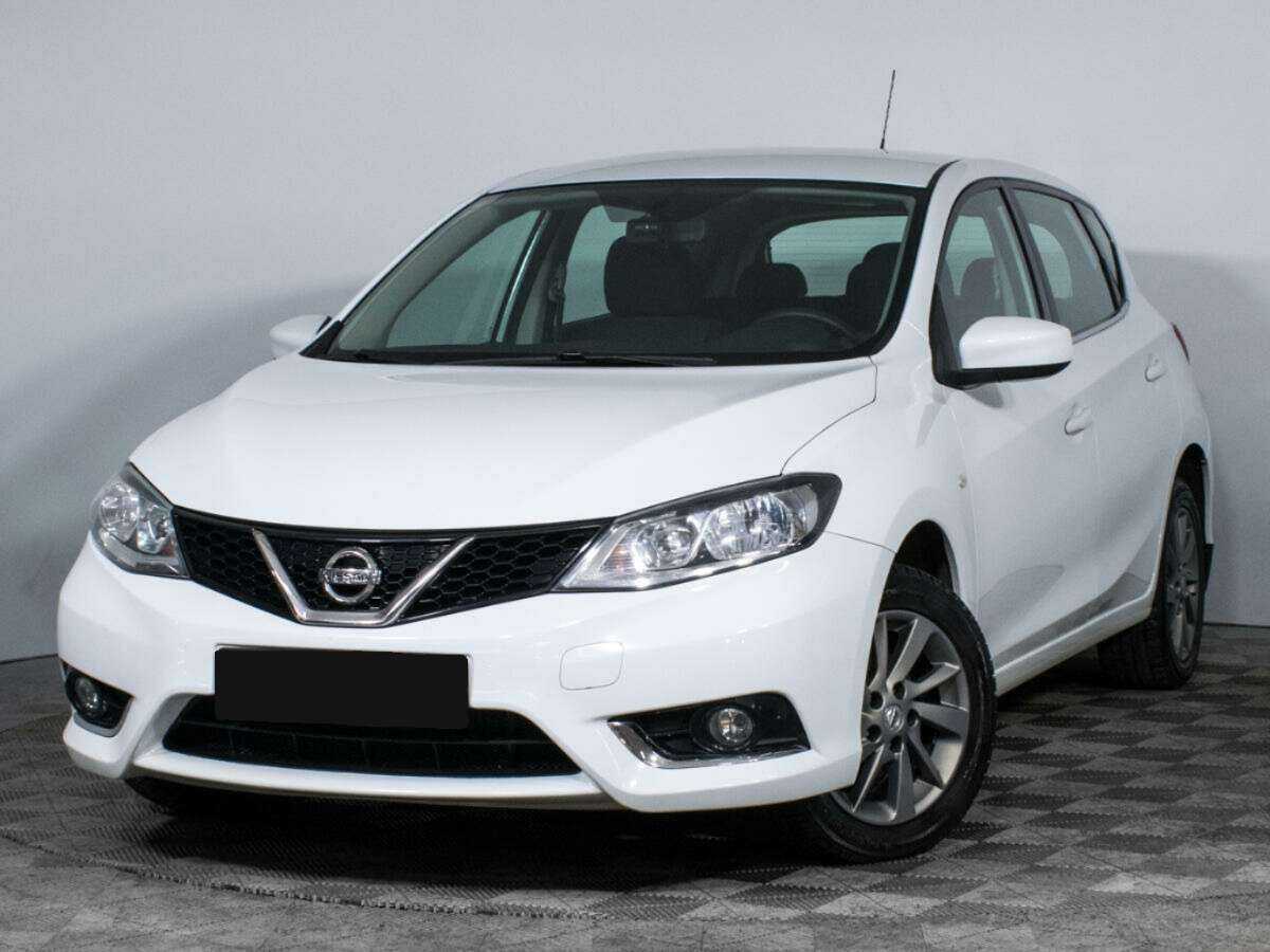 Nissan Tiida с пробегом — 2015 год. Фото: #0