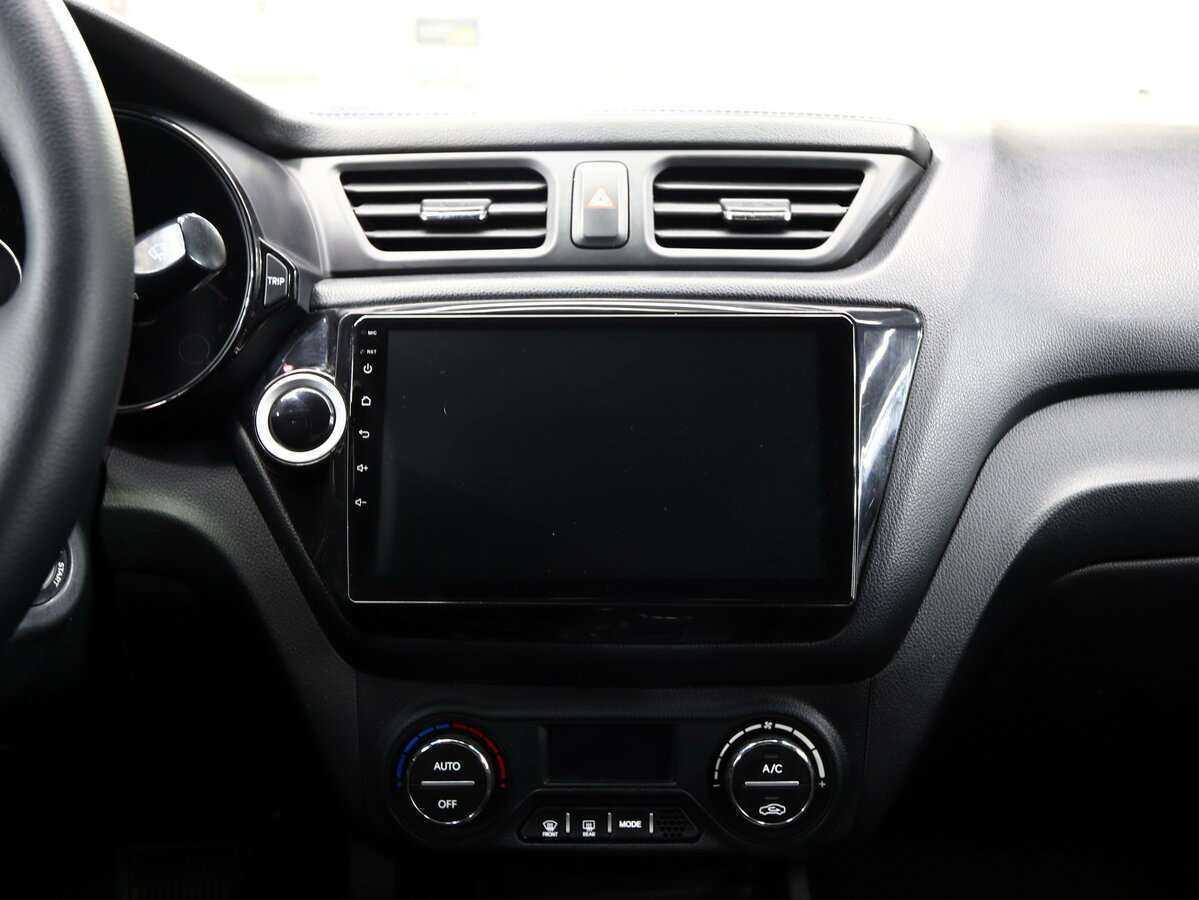 Kia Rio с пробегом — 2012 год. Фото: #16