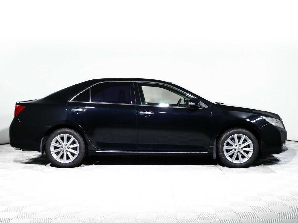 Toyota Camry с пробегом — 2012 год. Фото: #3