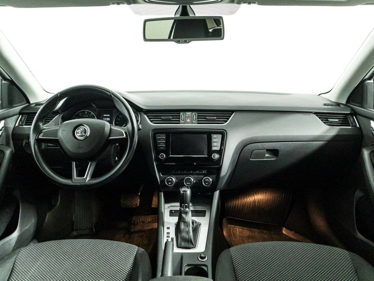 Skoda Octavia с пробегом — 2016 год. Фото: #12