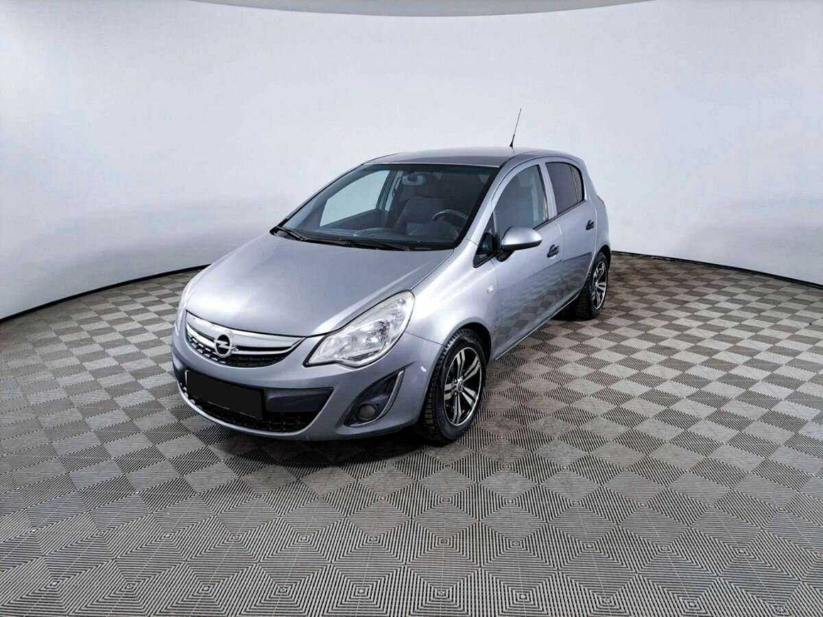 Opel Corsa с пробегом — 2012 год. Фото: #0