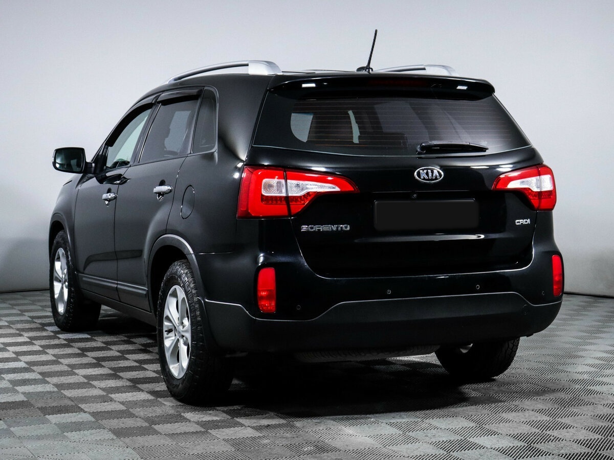 Kia Sorento с пробегом — 2013 год. Фото: #6