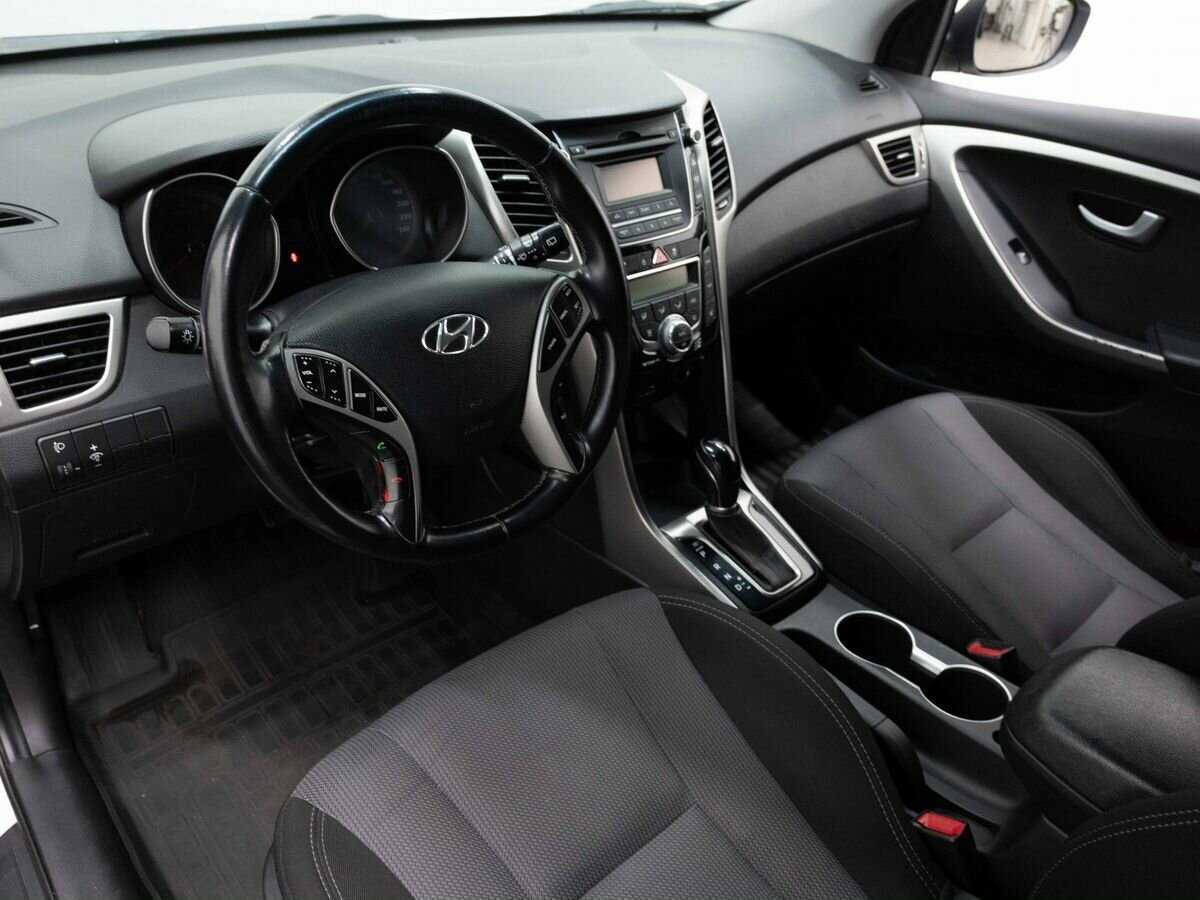 Hyundai i30 с пробегом — 2013 год. Фото: #6