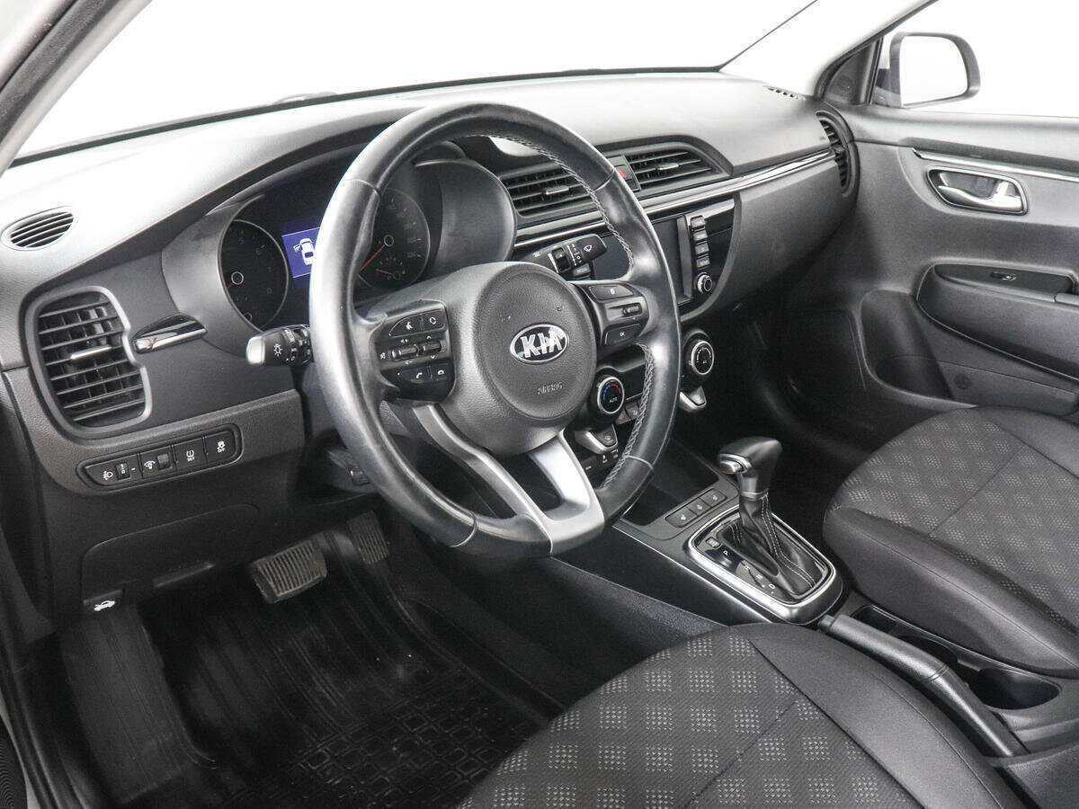 Kia Rio с пробегом — 2017 год. Фото: #8