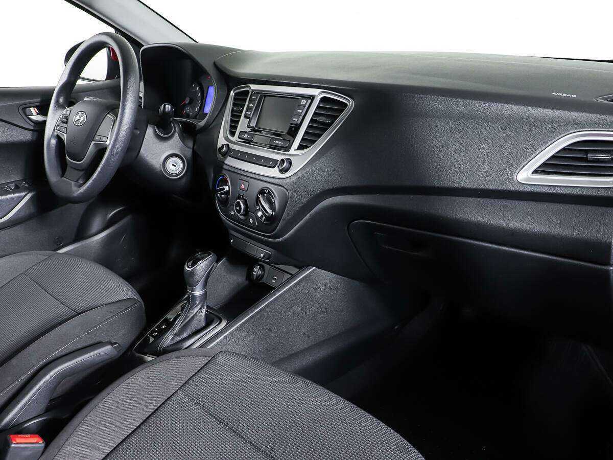 Hyundai Solaris с пробегом — 2020 год. Фото: #8