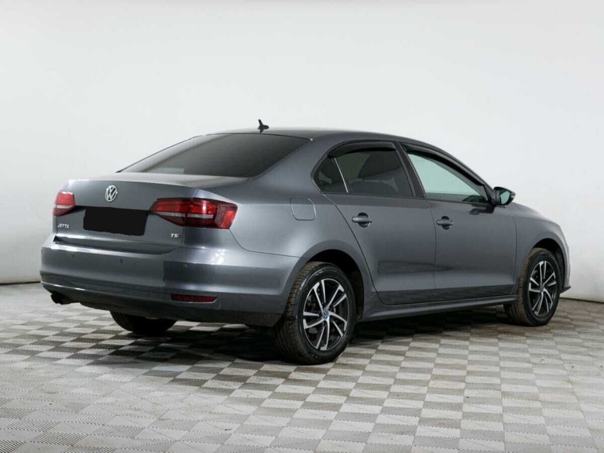 Volkswagen Jetta с пробегом — 2016 год. Фото: #3