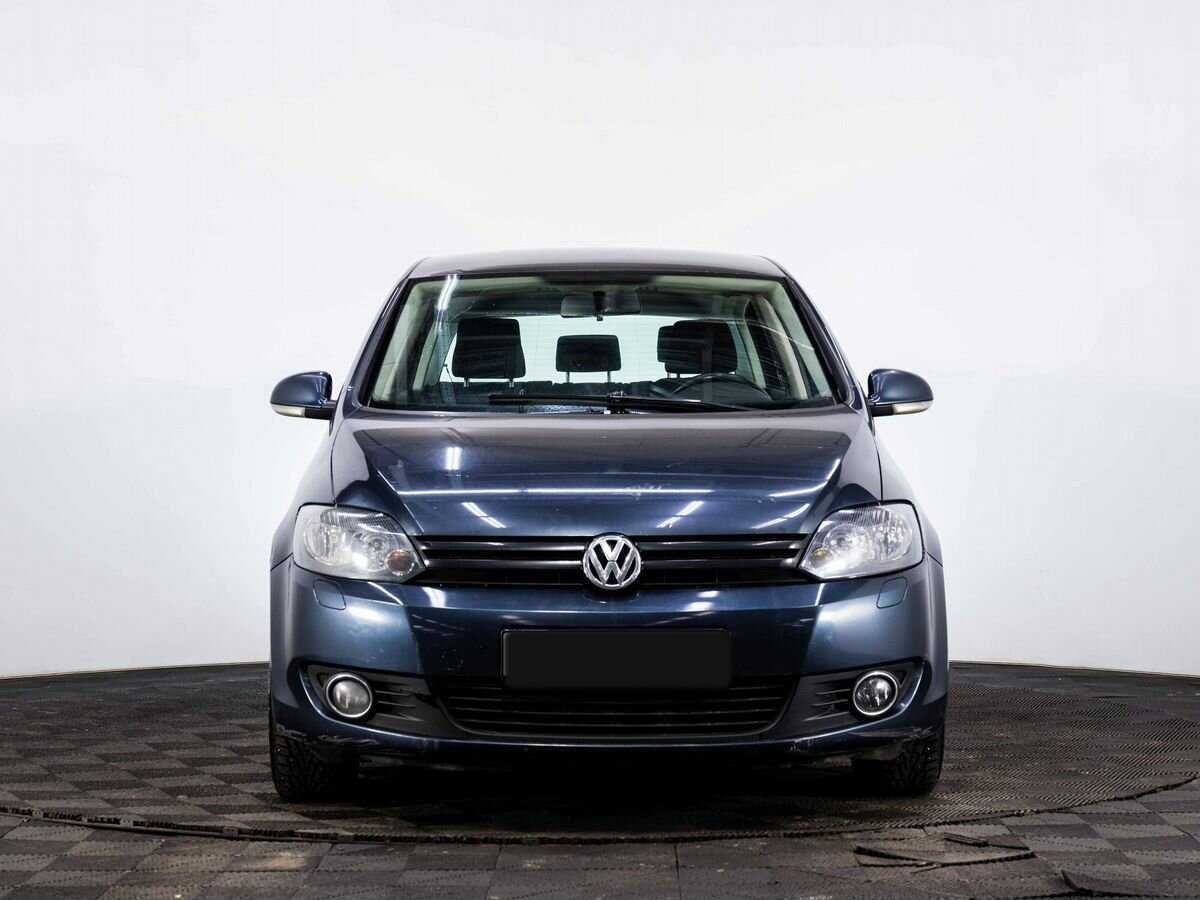 Volkswagen Golf Plus с пробегом — 2013 год. Фото: #1