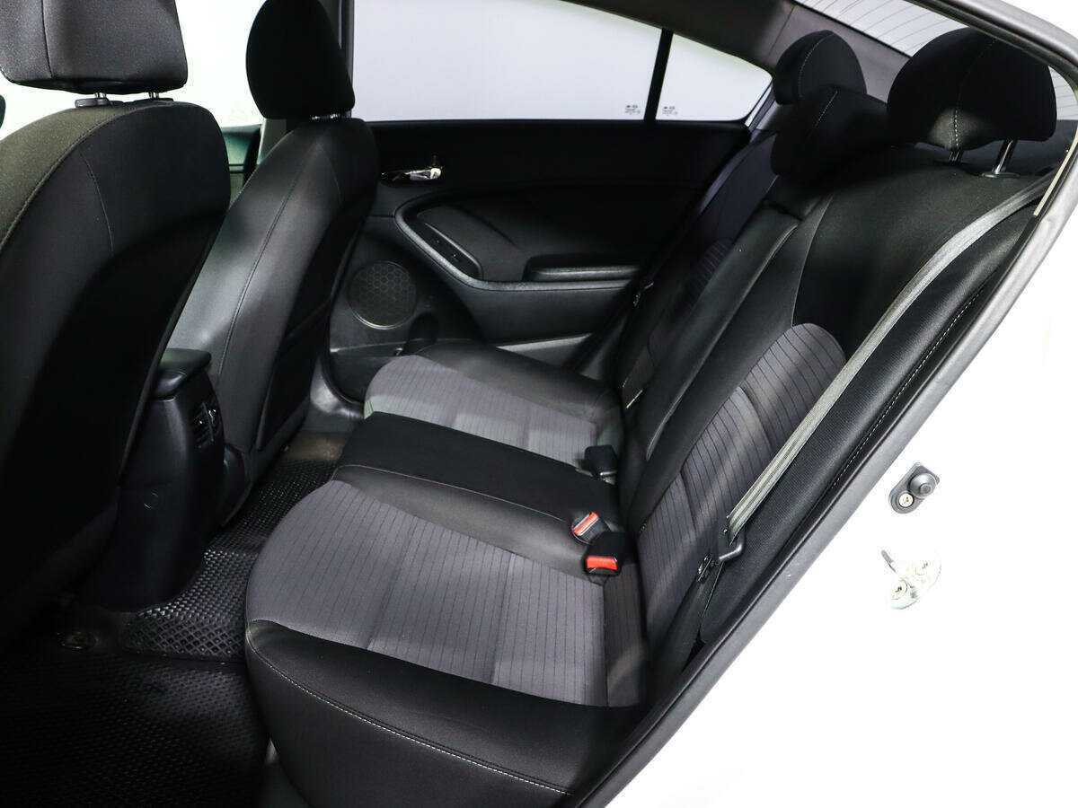 Kia Cerato с пробегом — 2018 год. Фото: #9
