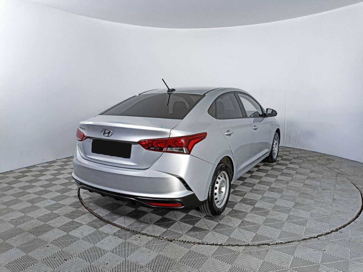 Hyundai Solaris с пробегом — 2020 год. Фото: #4