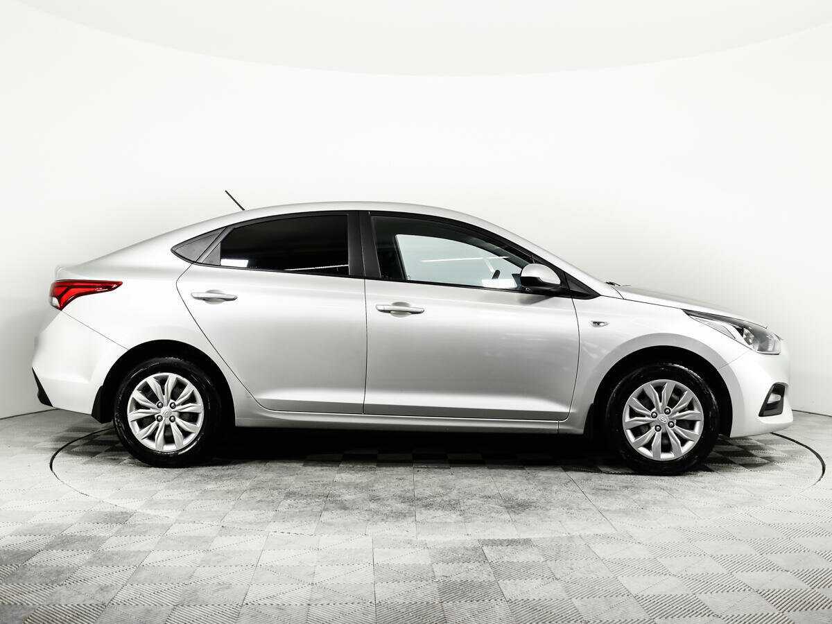Hyundai Solaris с пробегом — 2017 год. Фото: #3