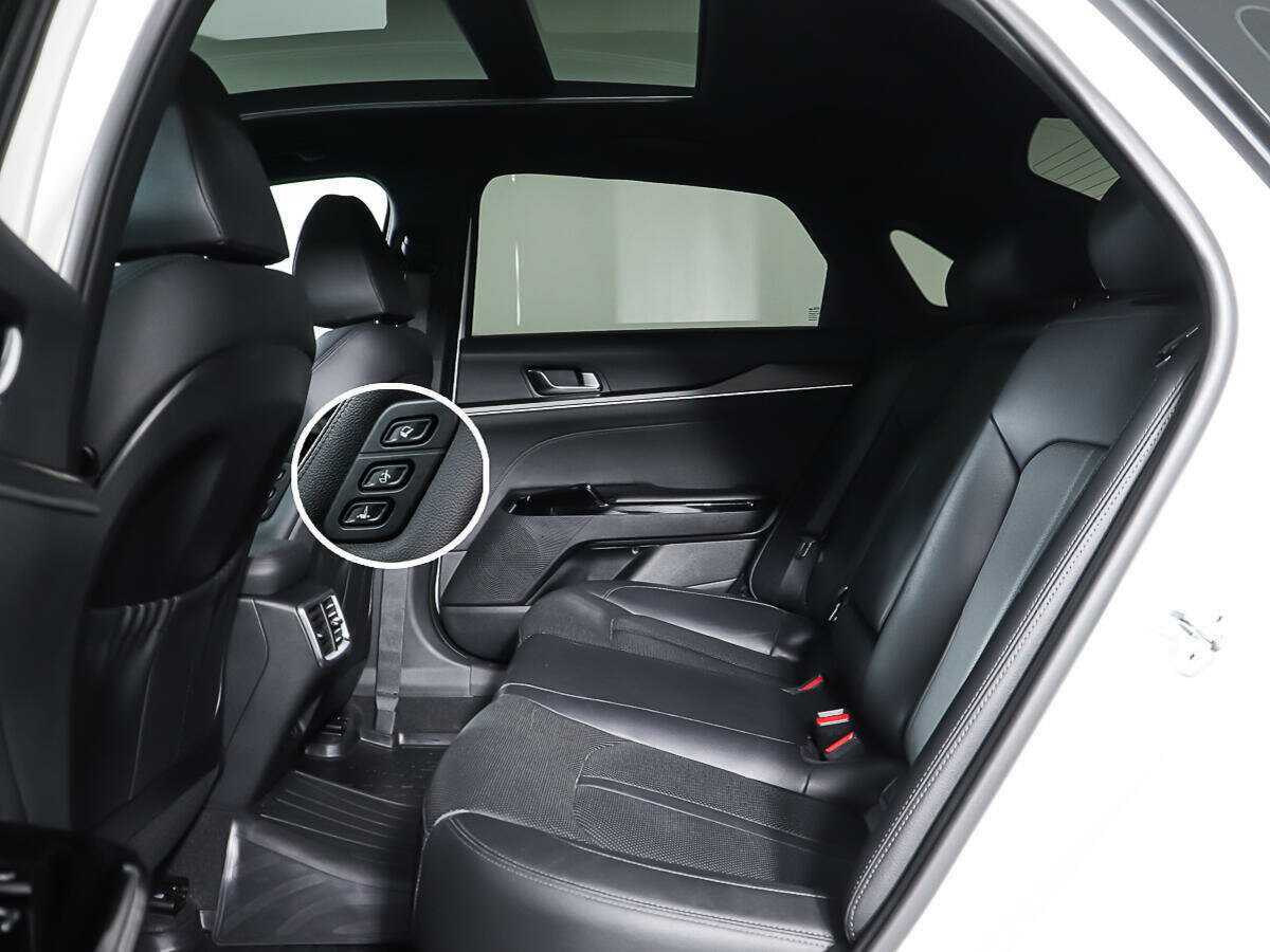 Kia K5 с пробегом — 2020 год. Фото: #9