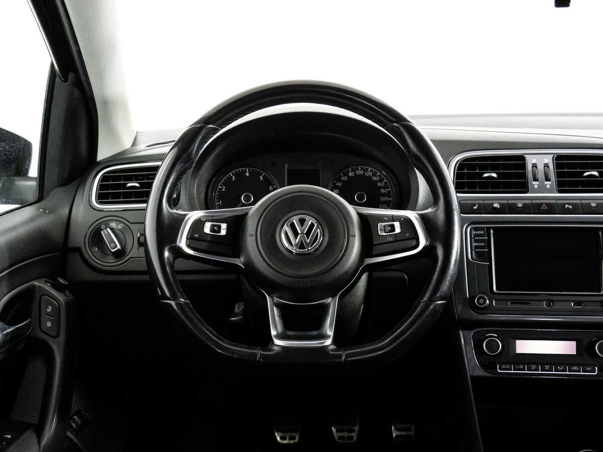 Volkswagen Polo с пробегом — 2018 год. Фото: #9